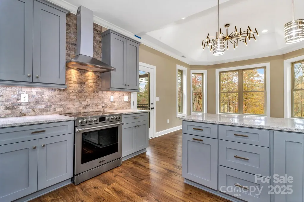 844 Settlers Trail Mars Hill NC 28754