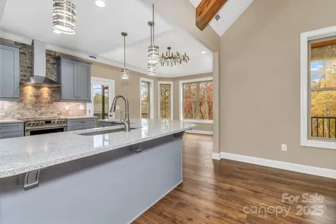844 Settlers Trail Mars Hill NC 28754