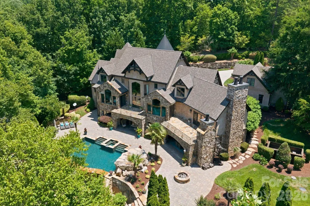 172 Tennessee Circle Mooresville NC 28117