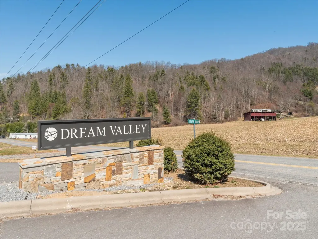 13 Wildlife Drive Clyde NC 28721