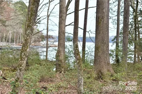 333 Pearl Bay Drive Badin Lake NC 28127