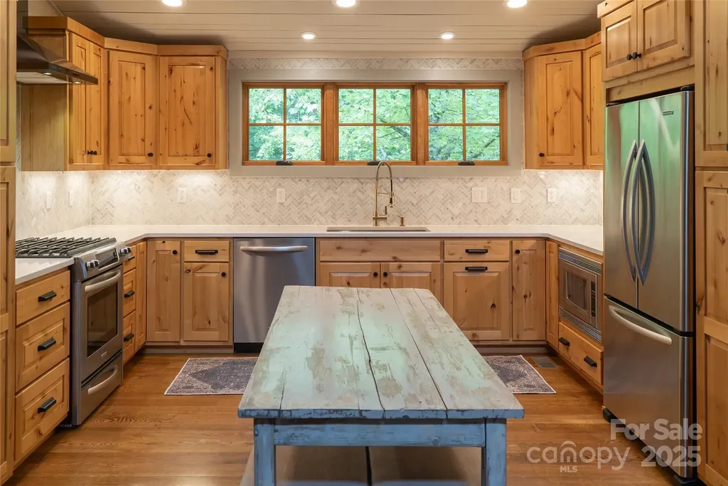 163 Cabin Bluff Drive Marion NC 28752