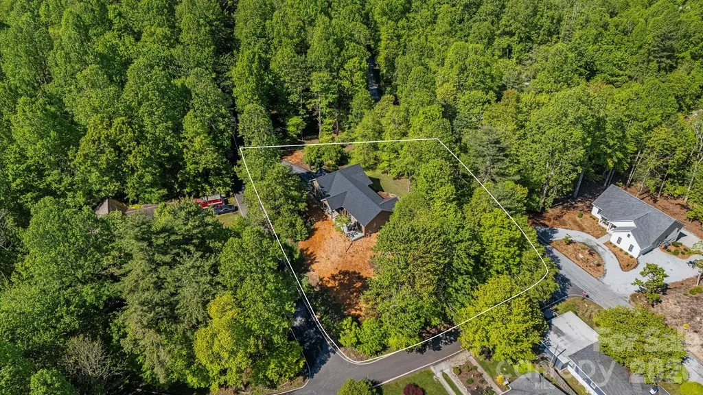 411 Alta Circle Hendersonville NC 28739