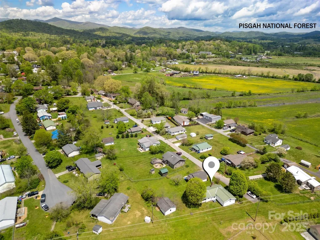 128 Summit Avenue Brevard NC 28712