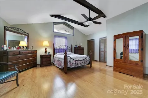128 Summit Avenue Brevard NC 28712