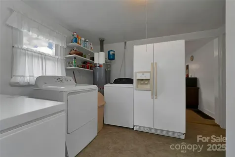 128 Summit Avenue Brevard NC 28712