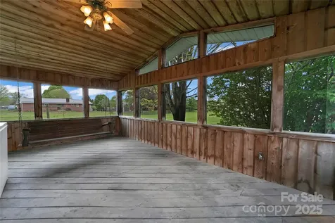 128 Summit Avenue Brevard NC 28712