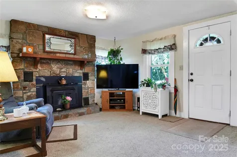 128 Summit Avenue Brevard NC 28712