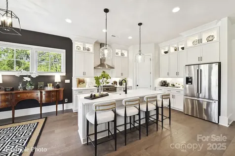 4026 Hickory Springs Lane Charlotte NC 28277