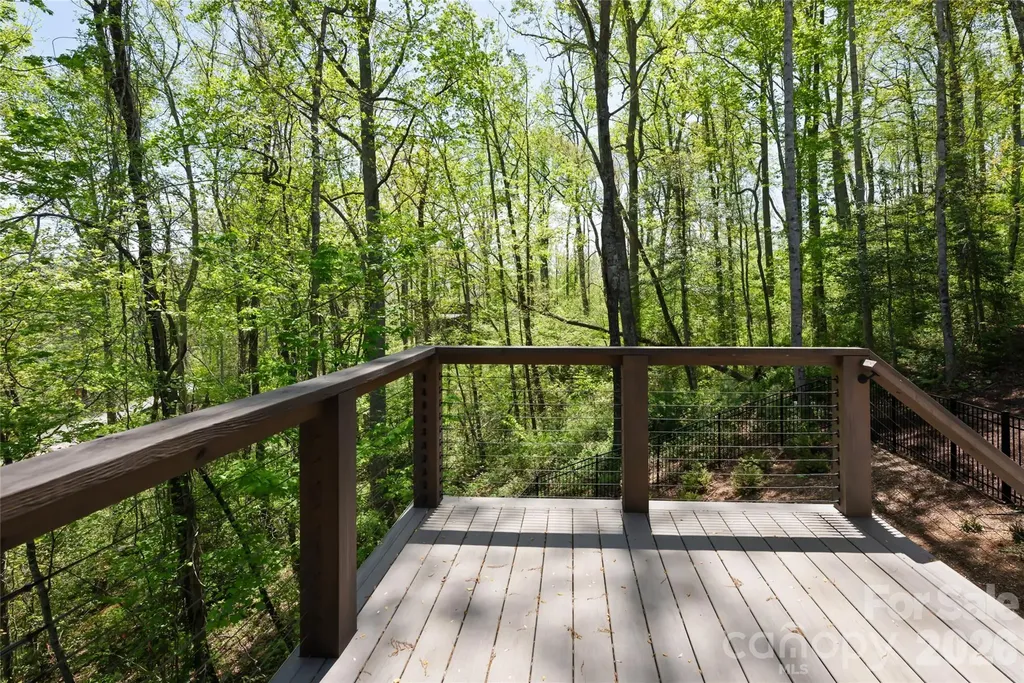 26 Hickory Top Lane Asheville NC 28805