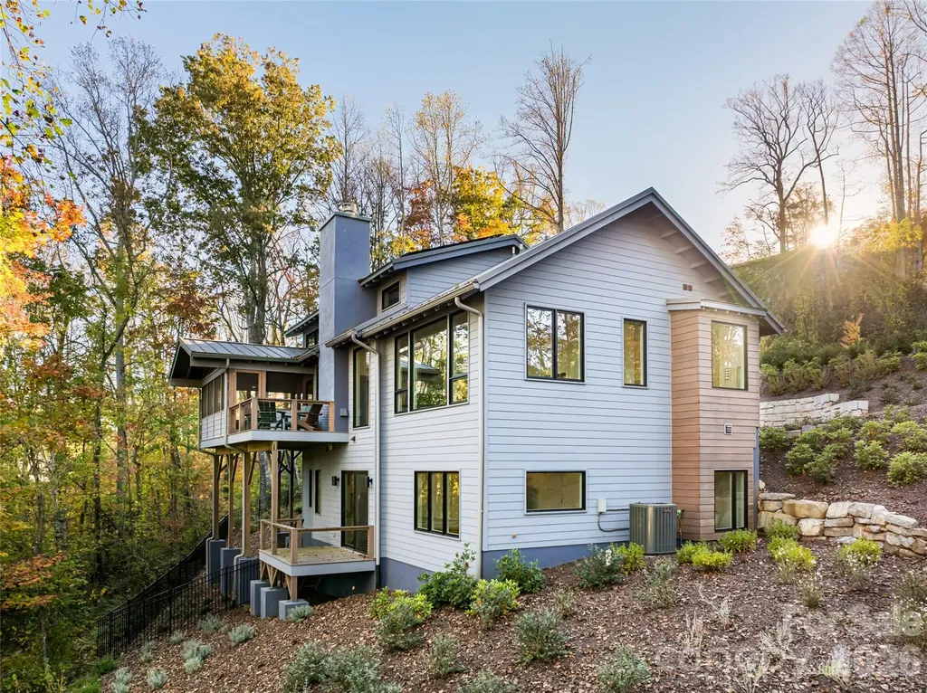 26 Hickory Top Lane Asheville NC 28805