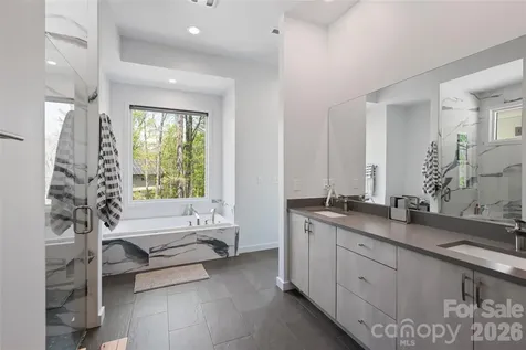 26 Hickory Top Lane Asheville NC 28805