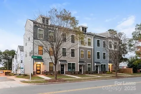 2111 S Freeland Place Charlotte NC 28271