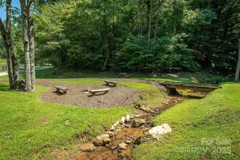 18 Walnut Ridge Way Lenoir NC 28645