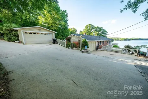 24264 Strand Drive Albemarle NC 28001
