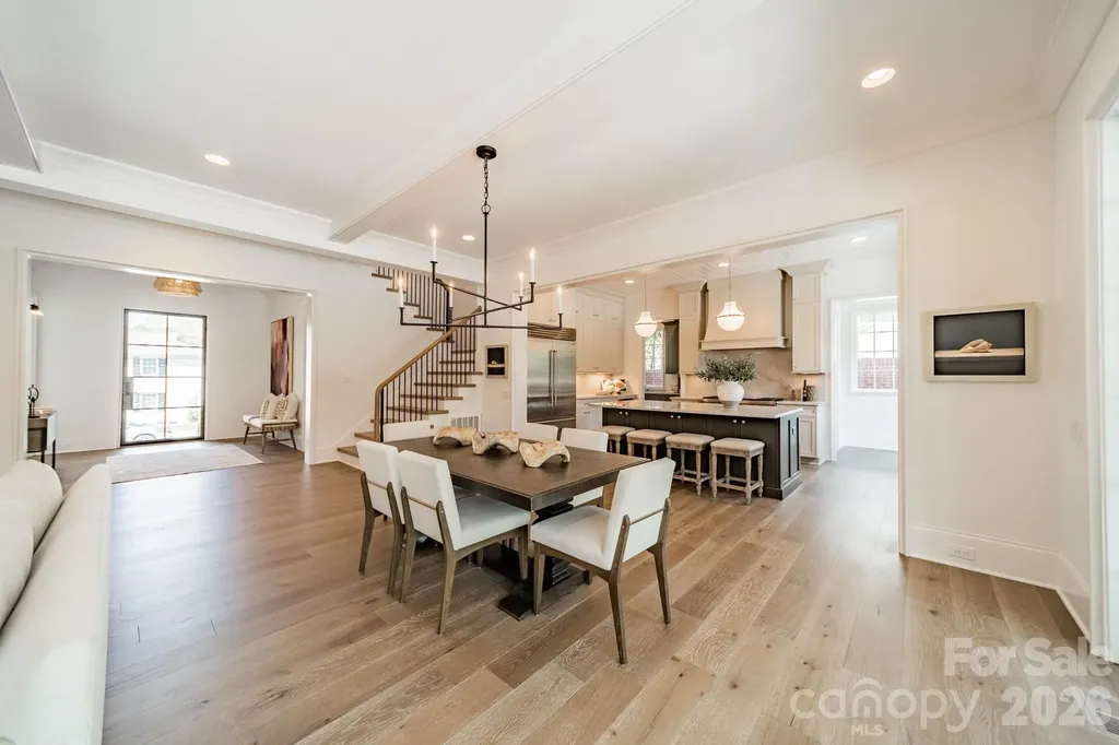 2113 Brandon Circle Charlotte NC 28211