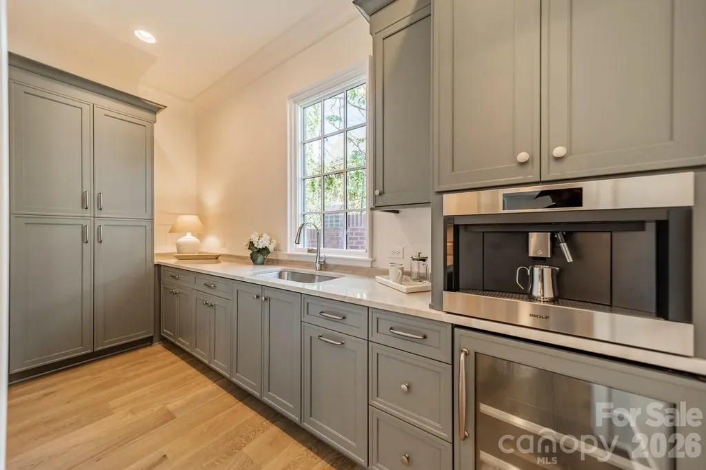 2113 Brandon Circle Charlotte NC 28211