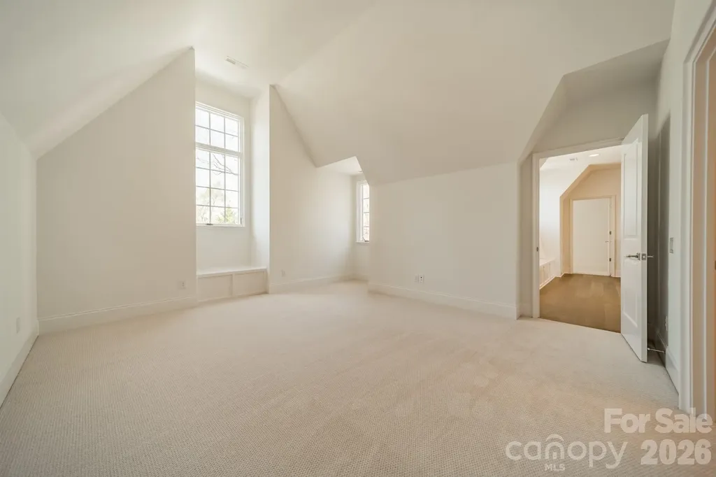 2113 Brandon Circle Charlotte NC 28211