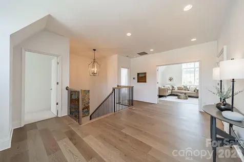 2113 Brandon Circle Charlotte NC 28211