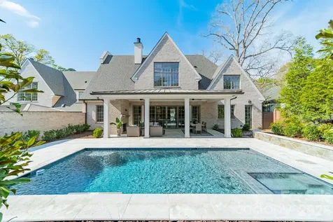 2113 Brandon Circle Charlotte NC 28211