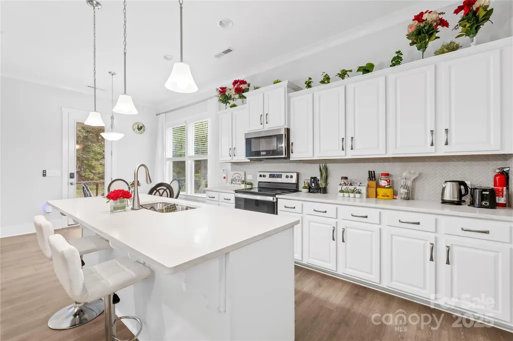 1727 Grace Lane Charlotte NC 28262