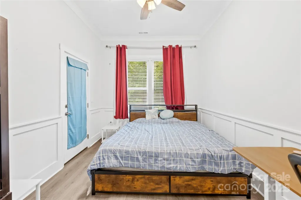 1727 Grace Lane Charlotte NC 28262