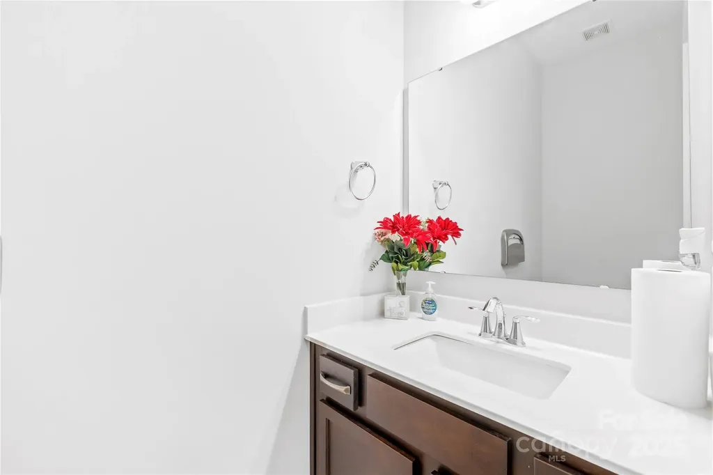 1727 Grace Lane Charlotte NC 28262