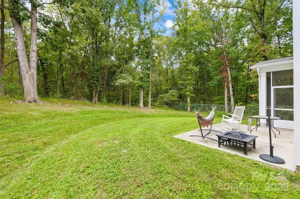 1727 Grace Lane Charlotte NC 28262