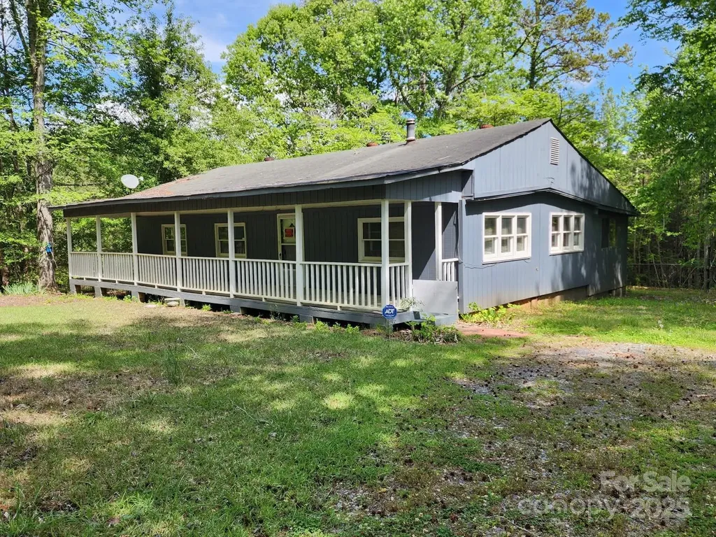 3225 Sawmill Road Hickory Grove SC 29717
