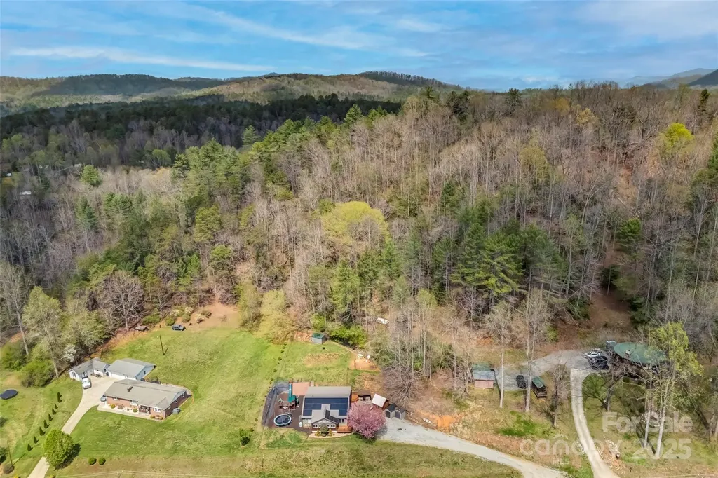3610 Collettsville Road Lenoir NC 28645