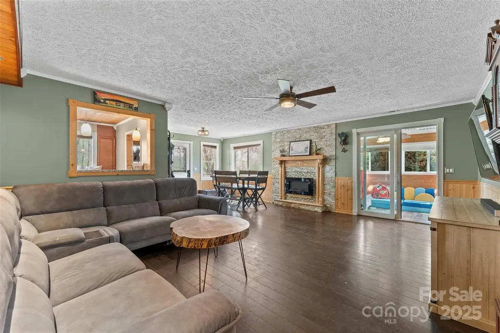 3610 Collettsville Road Lenoir NC 28645