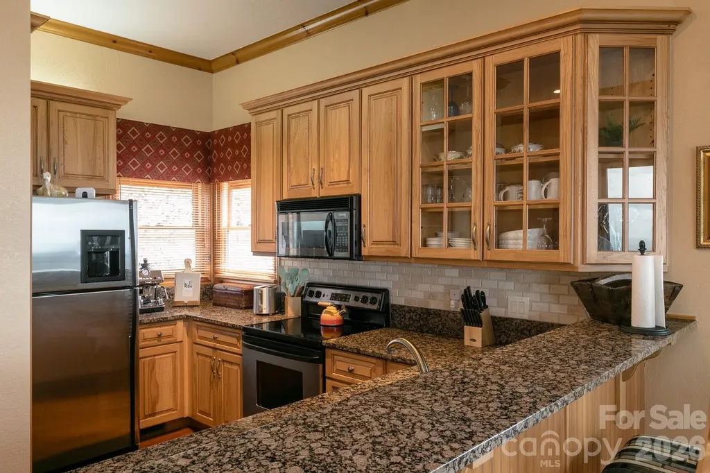140 Slickrock Road Burnsville NC 28714