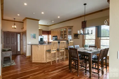 140 Slickrock Road Burnsville NC 28714