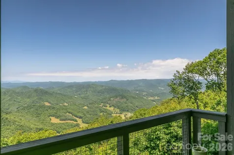 140 Slickrock Road Burnsville NC 28714