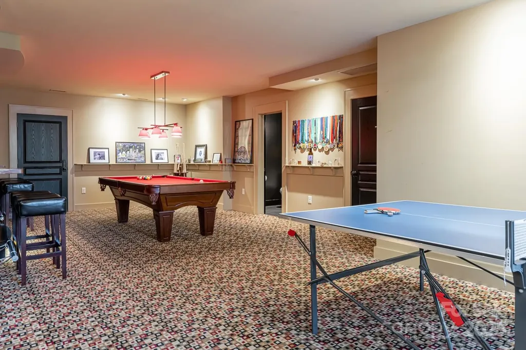 343 Racquet Club Road Asheville NC 28803