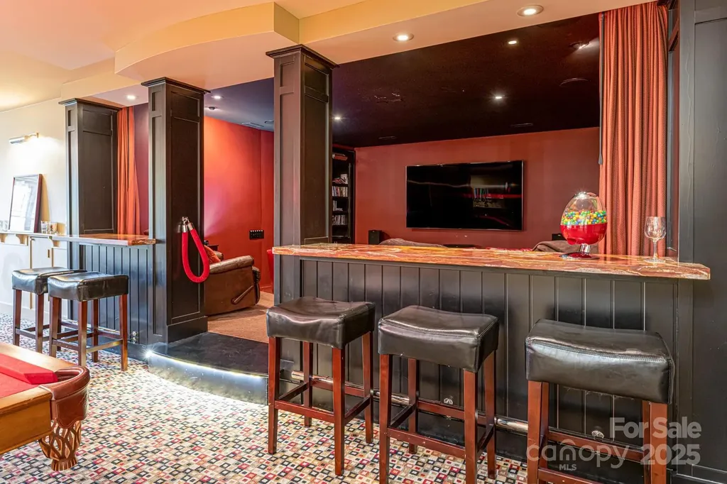 343 Racquet Club Road Asheville NC 28803
