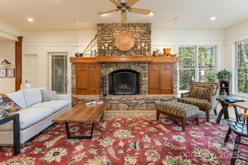 343 Racquet Club Road Asheville NC 28803