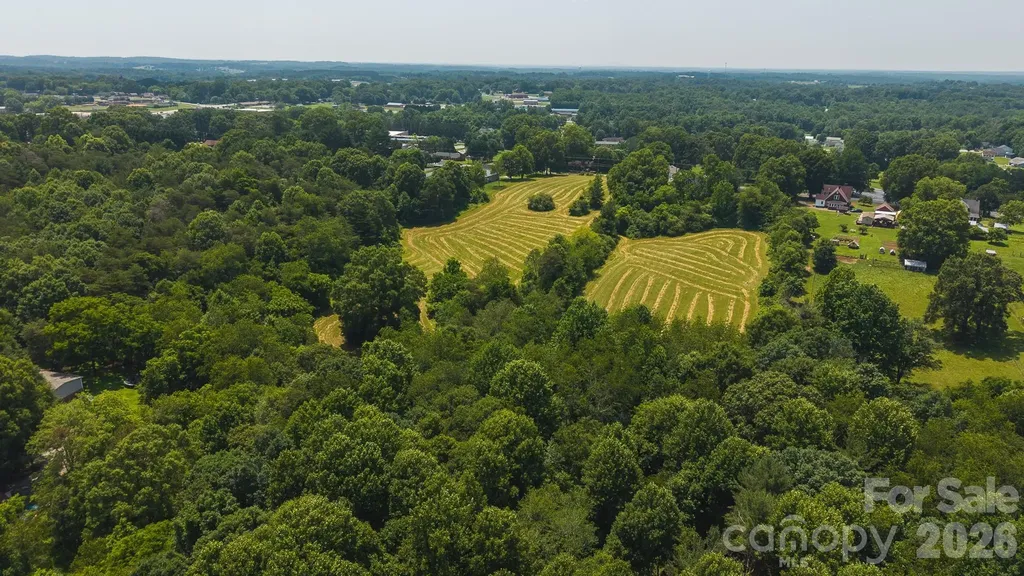 1040 Nc 90 Highway W Taylorsville NC 20681