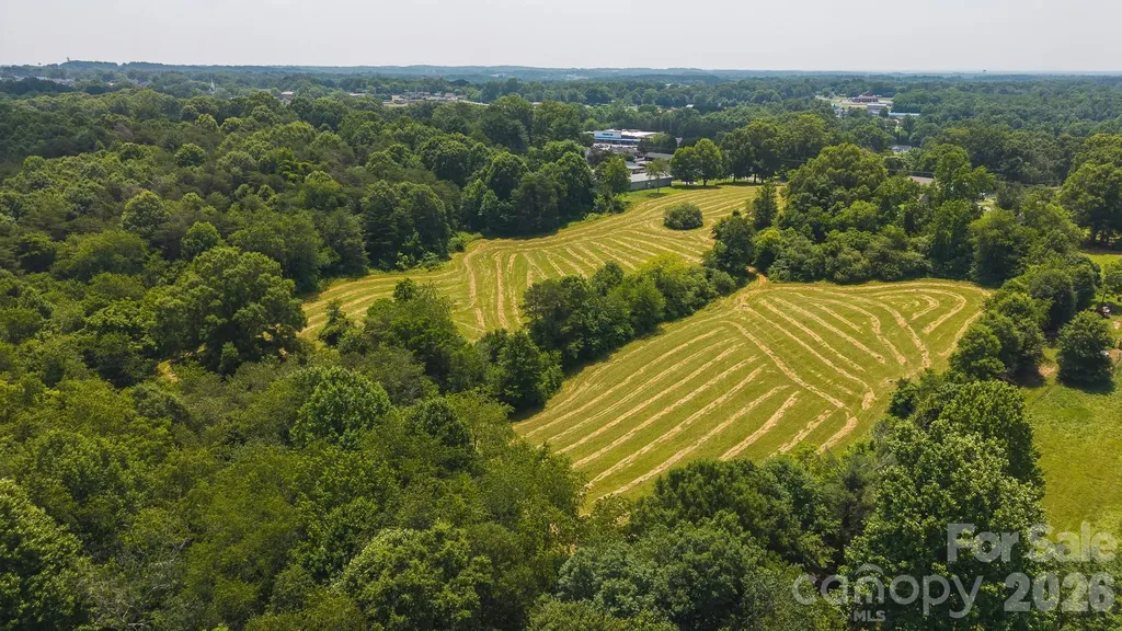 1040 Nc 90 Highway W Taylorsville NC 20681