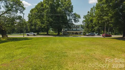 1040 Nc 90 Highway W Taylorsville NC 20681