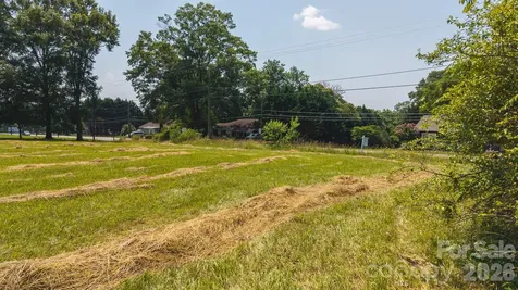 1040 Nc 90 Highway W Taylorsville NC 20681