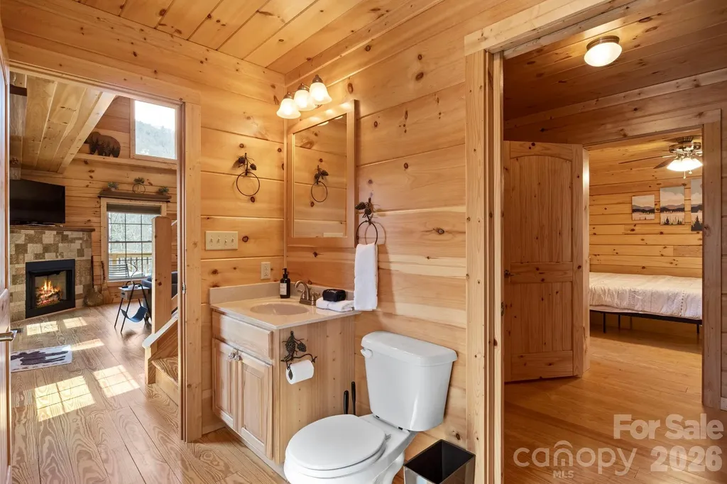 19 Frontier Court Asheville NC 28805