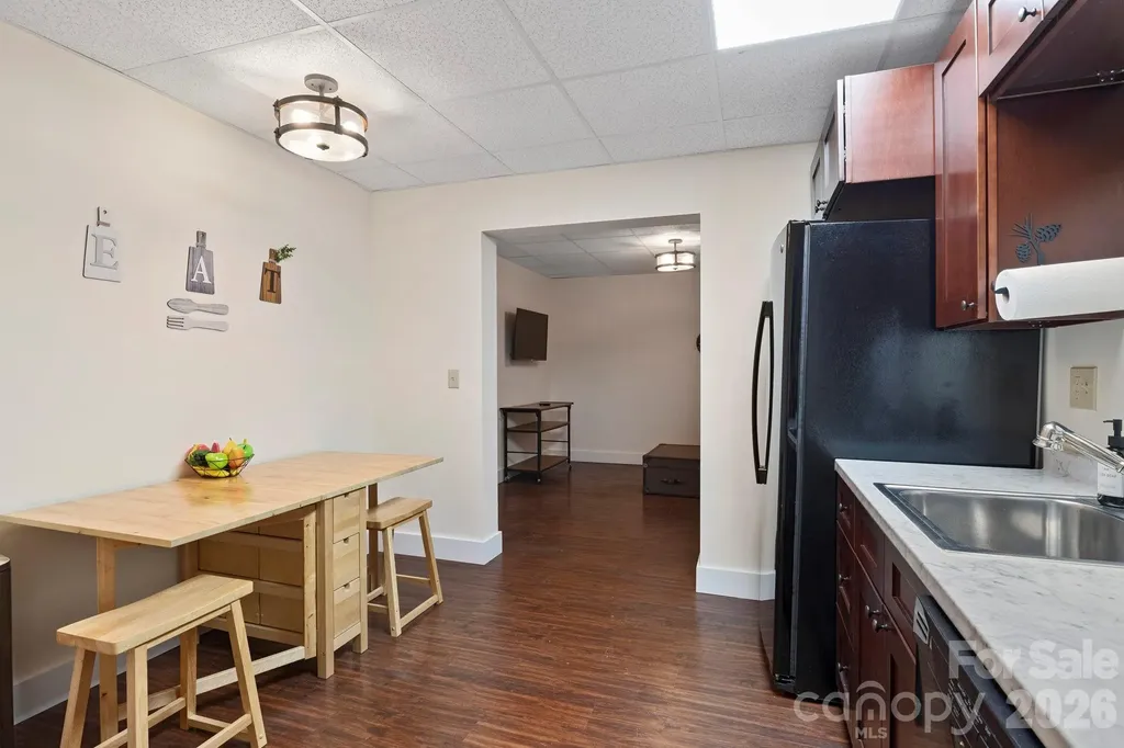 19 Frontier Court Asheville NC 28805