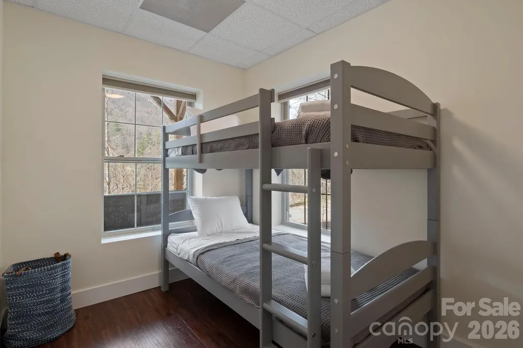19 Frontier Court Asheville NC 28805