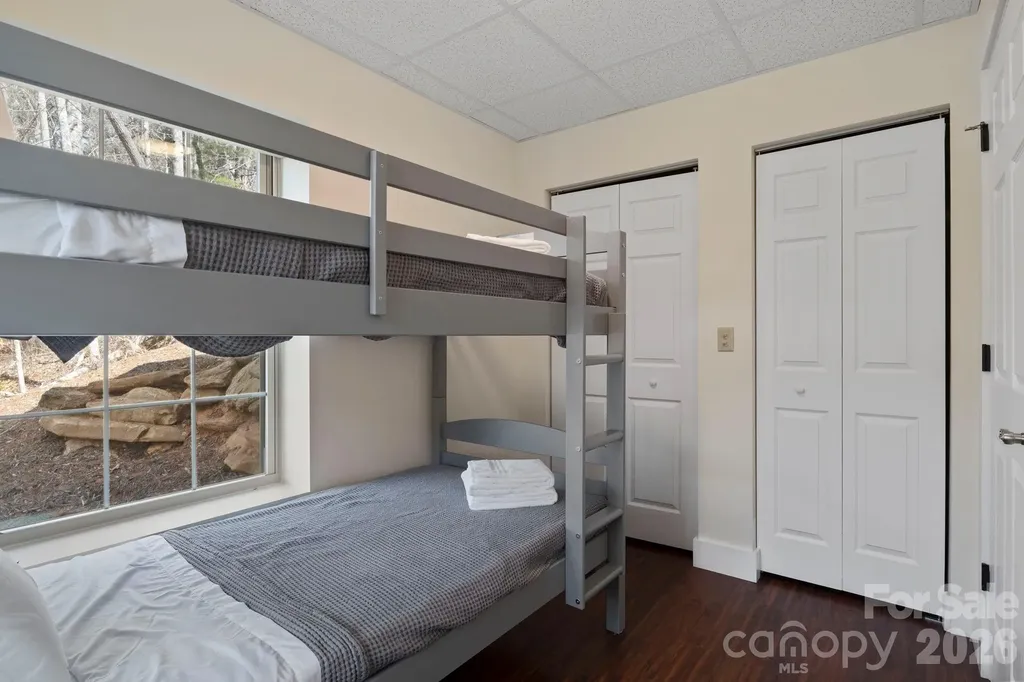 19 Frontier Court Asheville NC 28805