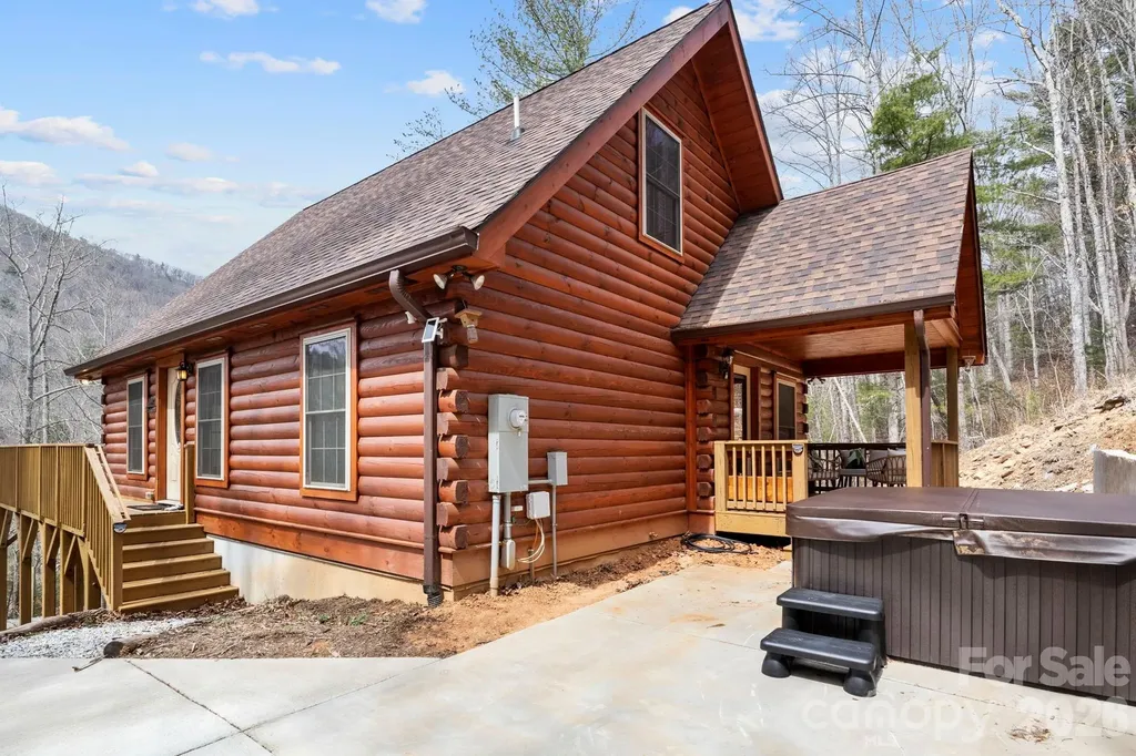 19 Frontier Court Asheville NC 28805