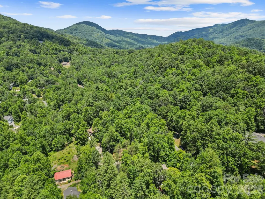 19 Frontier Court Asheville NC 28805
