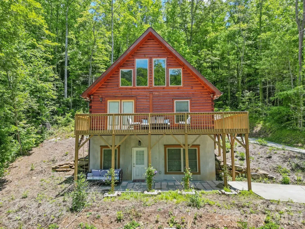19 Frontier Court Asheville NC 28805