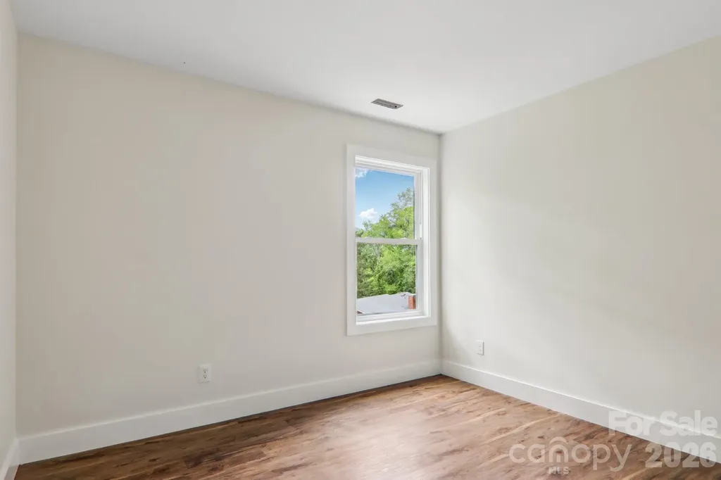 12 Whipoorwill Way Waynesville NC 28786