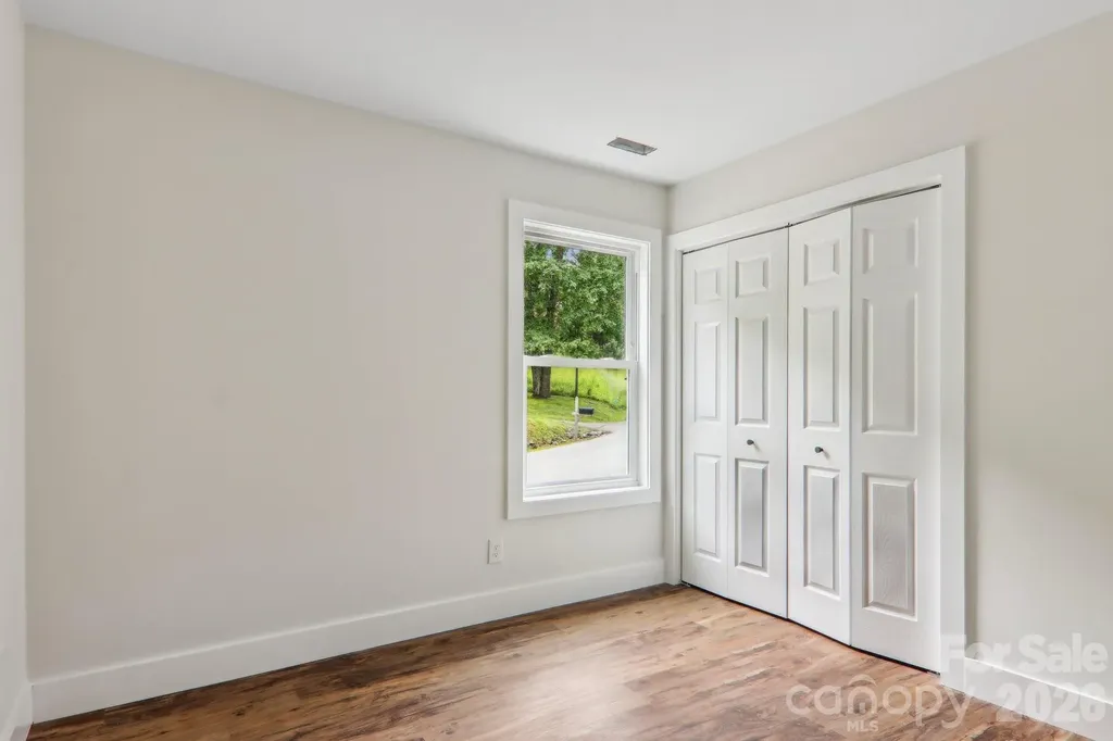 12 Whipoorwill Way Waynesville NC 28786